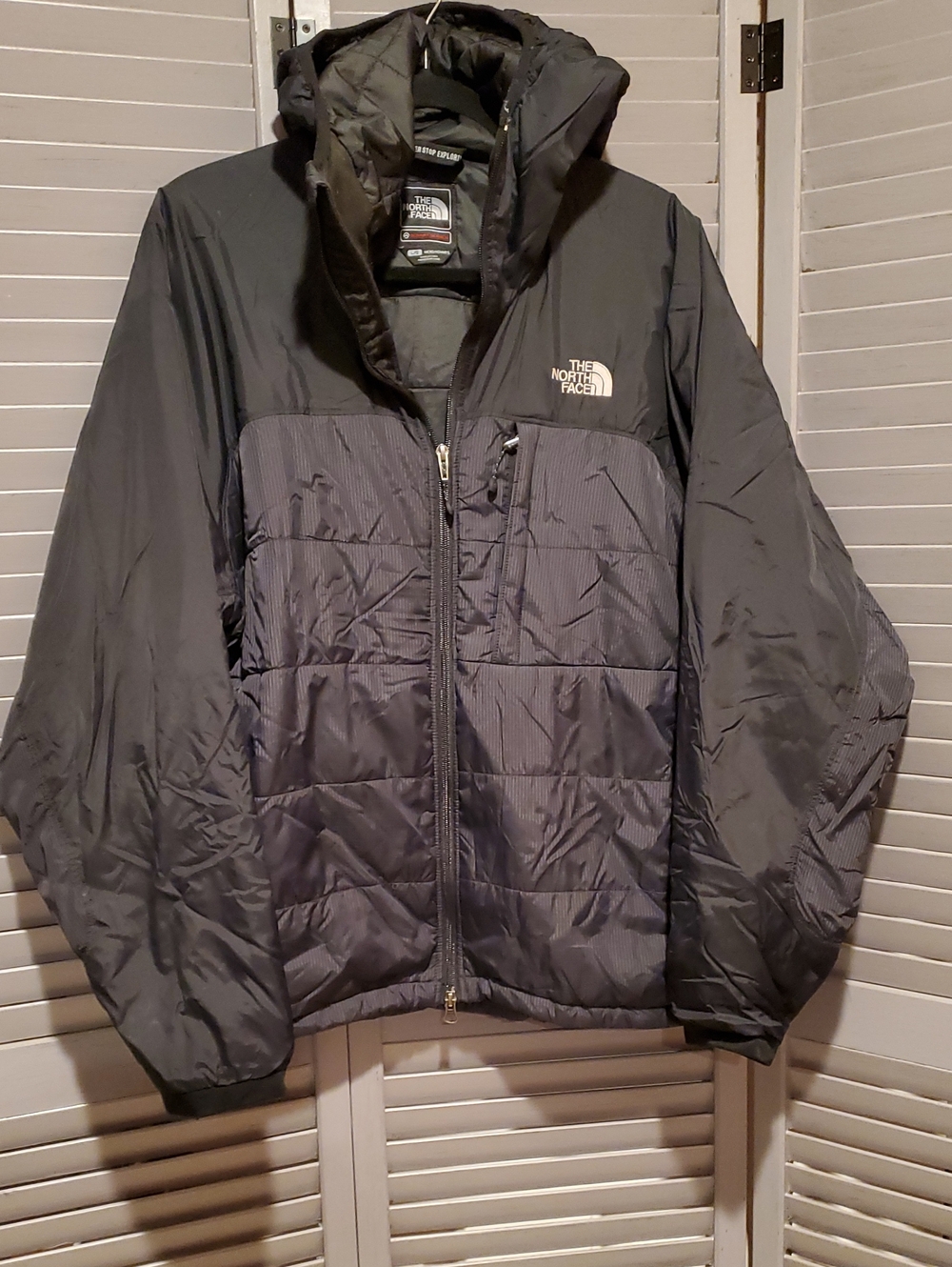 The North Face Men’s Black Summit Series Hooded Jacket Size L